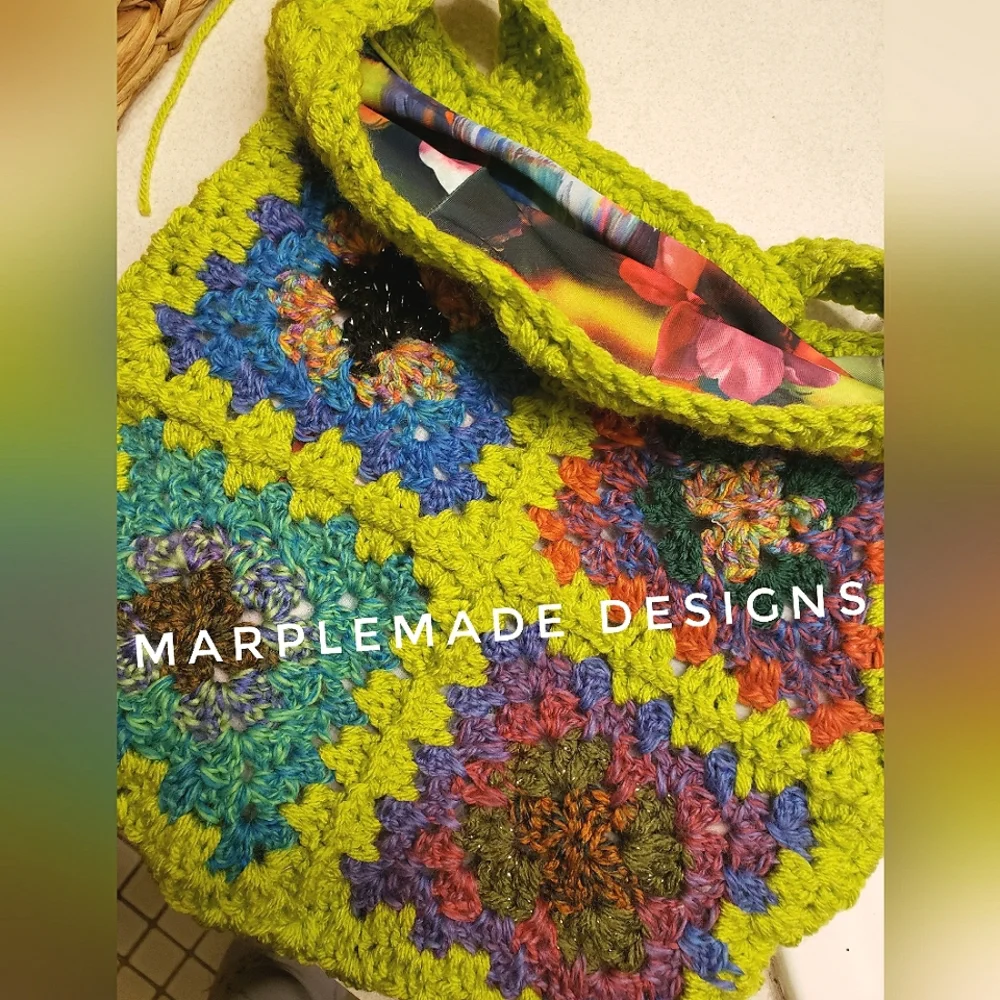 NWT💜LINED crossbody granny square💜MarpleMade Designs 💜 acrylic LINED/pocket - Picture 4 of 9